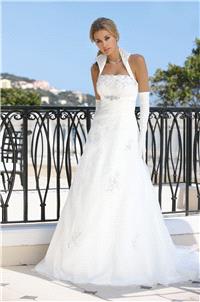 https://www.hectodress.com/ladybird/5483-ladybird-33028-ladybird-wedding-dresses-2013.html