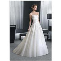 https://www.celermarry.com/two-by-rosa-clara/9584-two-by-rosa-clara-reflejo-wedding-dress-the-knot.h