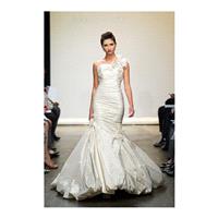 https://www.gownfolds.com/ines-di-santo-wedding-dresses-and-bridal-gowns-new-york/226-ines-di-santo-