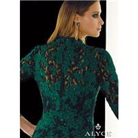 https://www.promsome.com/en/alyce-paris/1739-claudine-for-alyce-2390-lace-high-neck-dress.html