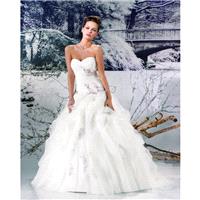 Honorable Ball Gown Sweetheart Lace Ruching Chapel Train Tulle Wedding Dresses - Dressesular.com
